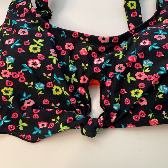 Cyn & Luca Swimsuit Top floral print/ Blqck Large - Picture 3 of 16